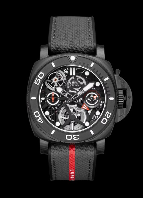 Submersible Tourbillon GMT Luna Rossa Experience Edition